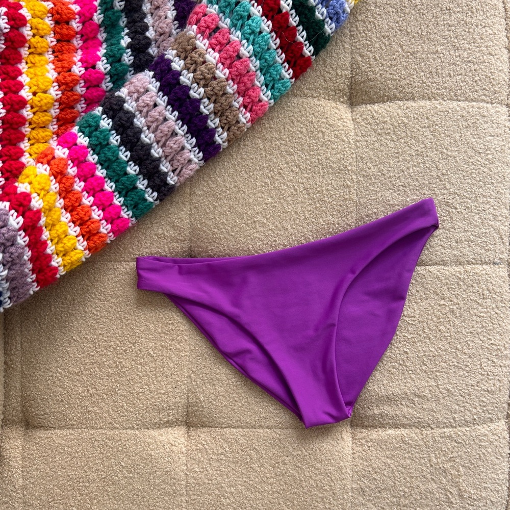 SKATIE CHERYL BOTTOMS (S) - VACAY